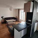 55M² Calme Quartier Republique